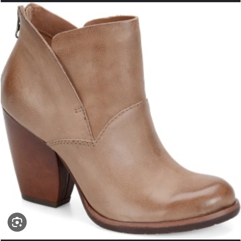 Kork-Ease Castaneda Heeled Light Brown Booties
